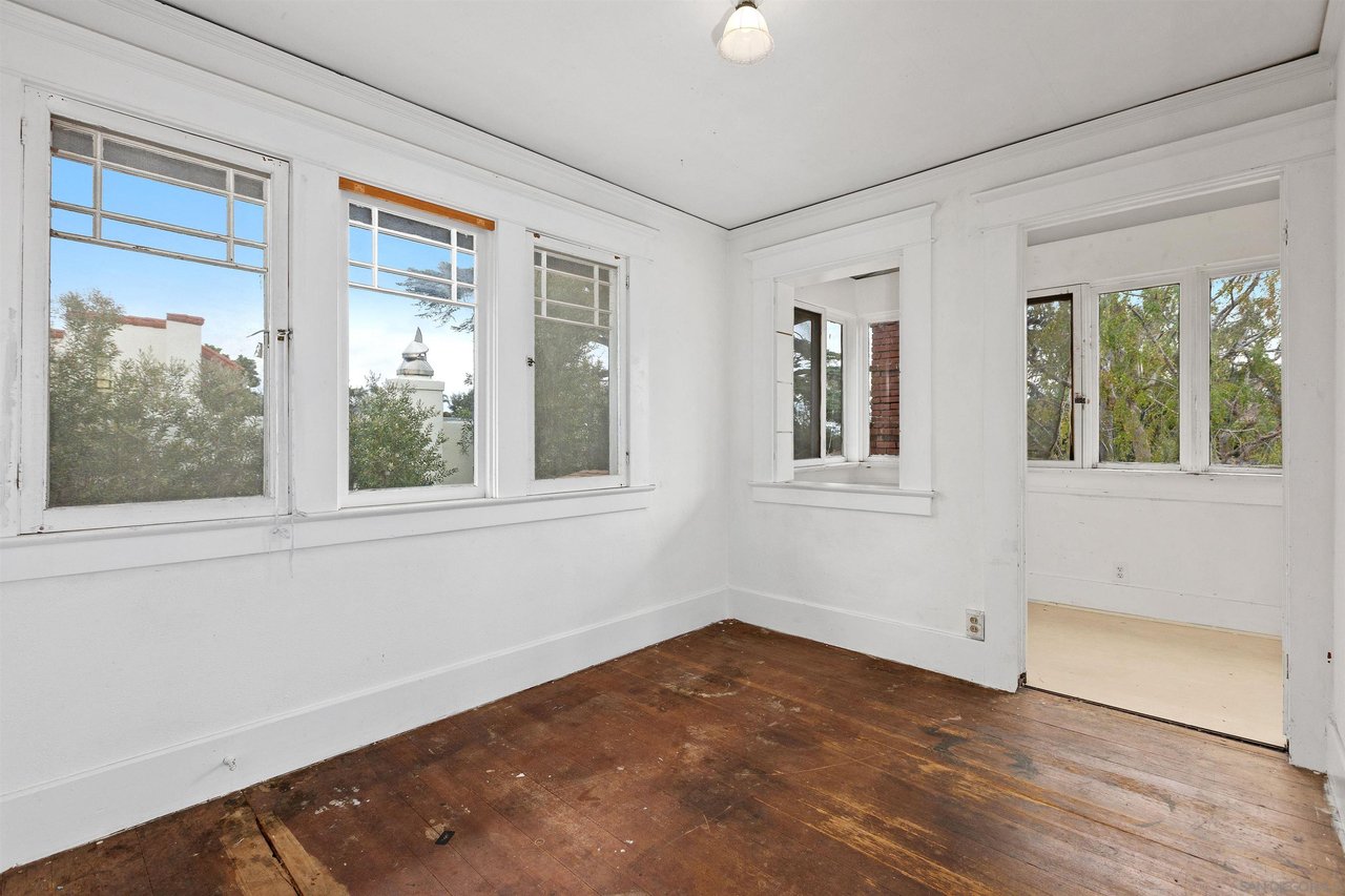 1884 Lyndon Rd San Diego, CA 