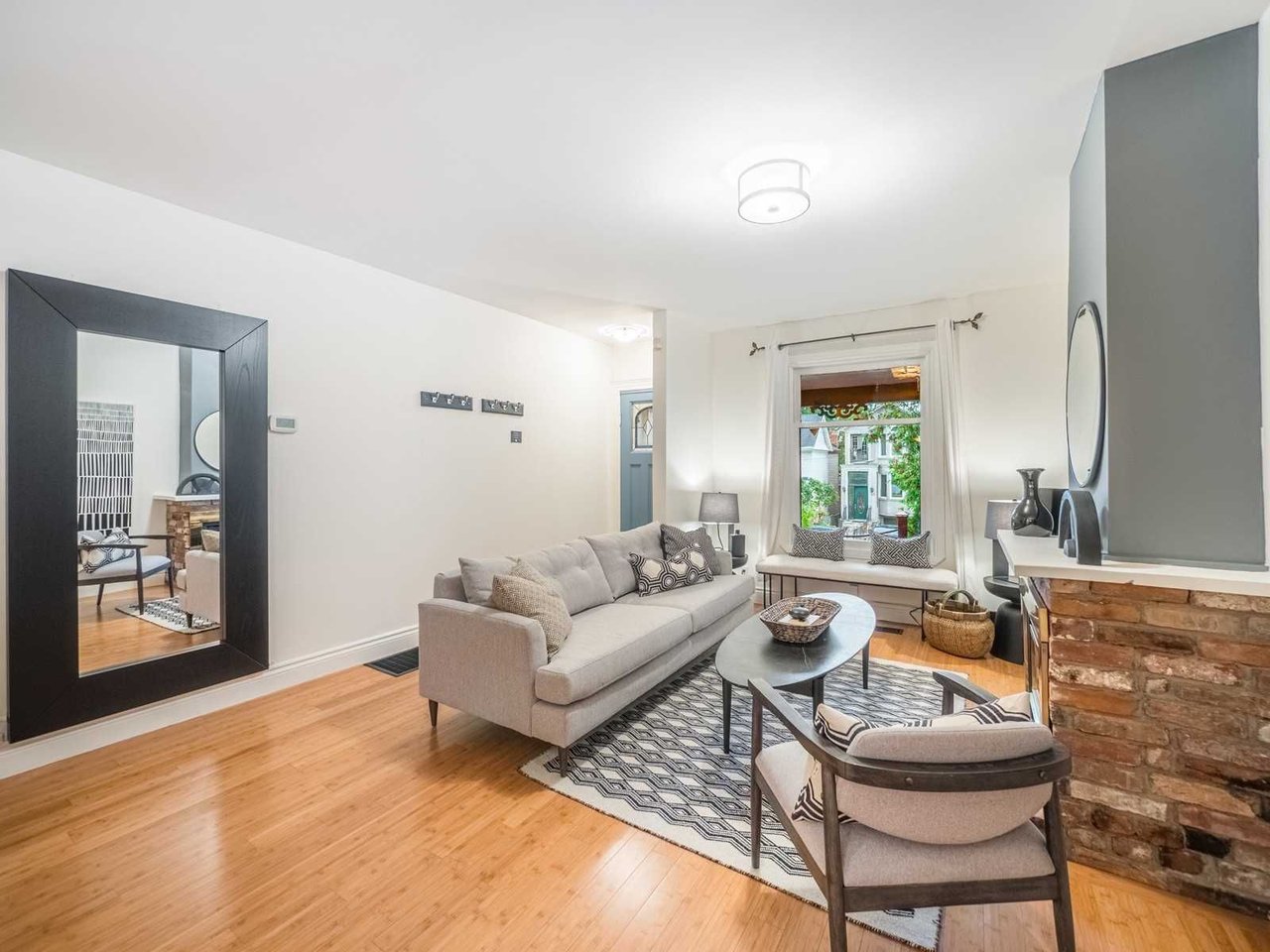 122 Duvernet Ave