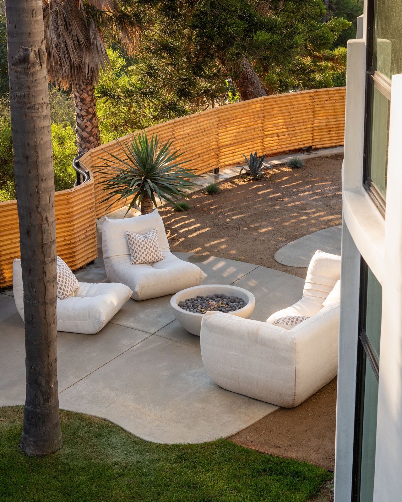 A Modern Coastal Sanctuary in Rancho Del Mar