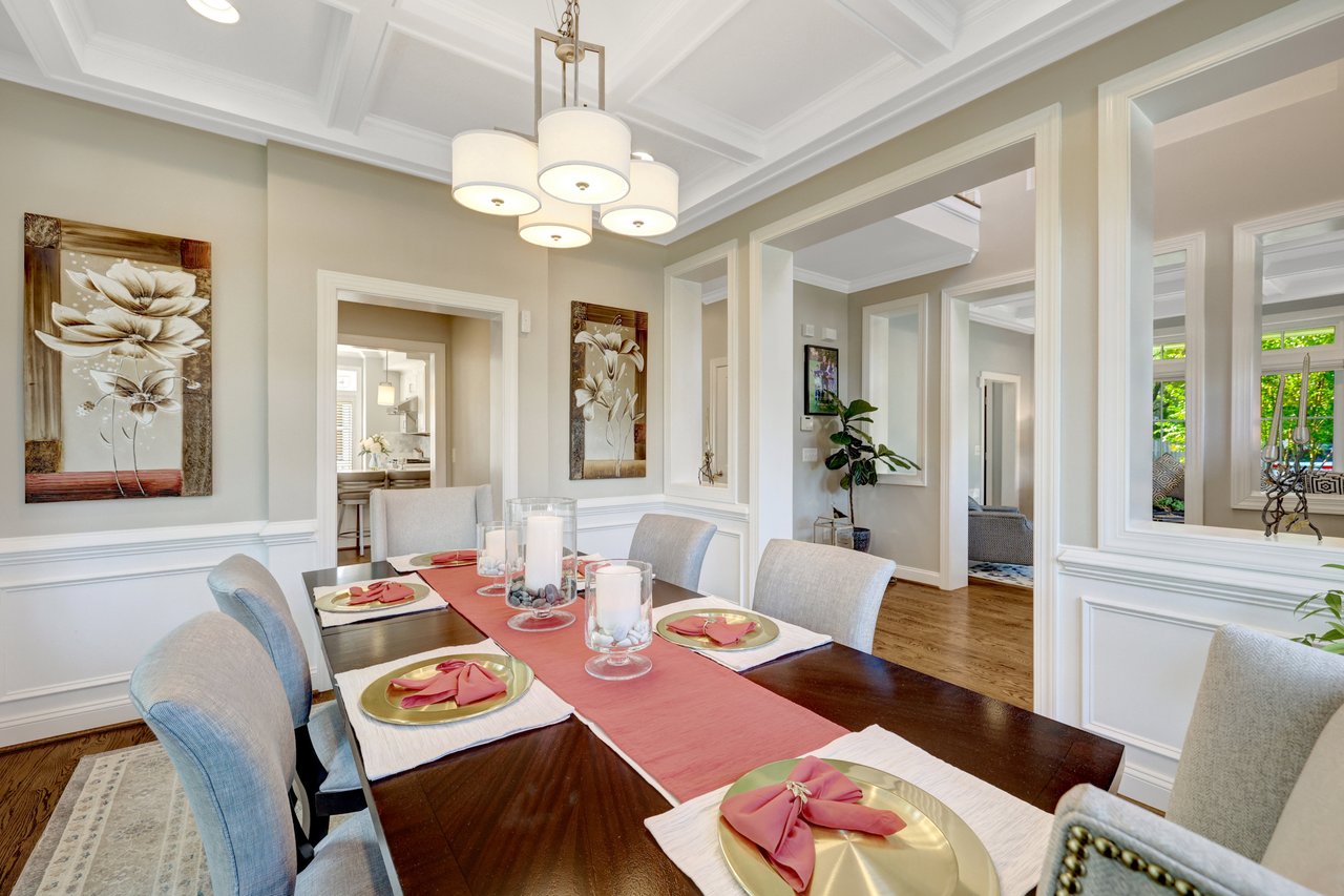 300 Jade Ct NW