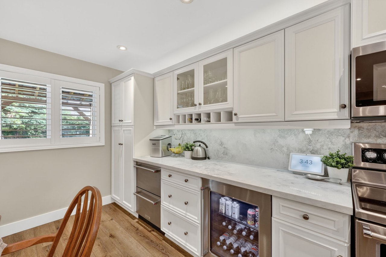 539 Veale Place
