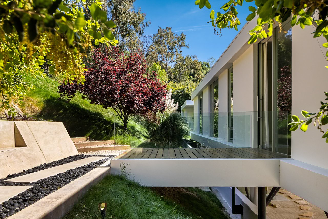 9727 Oak Pass Rd, beverly hills