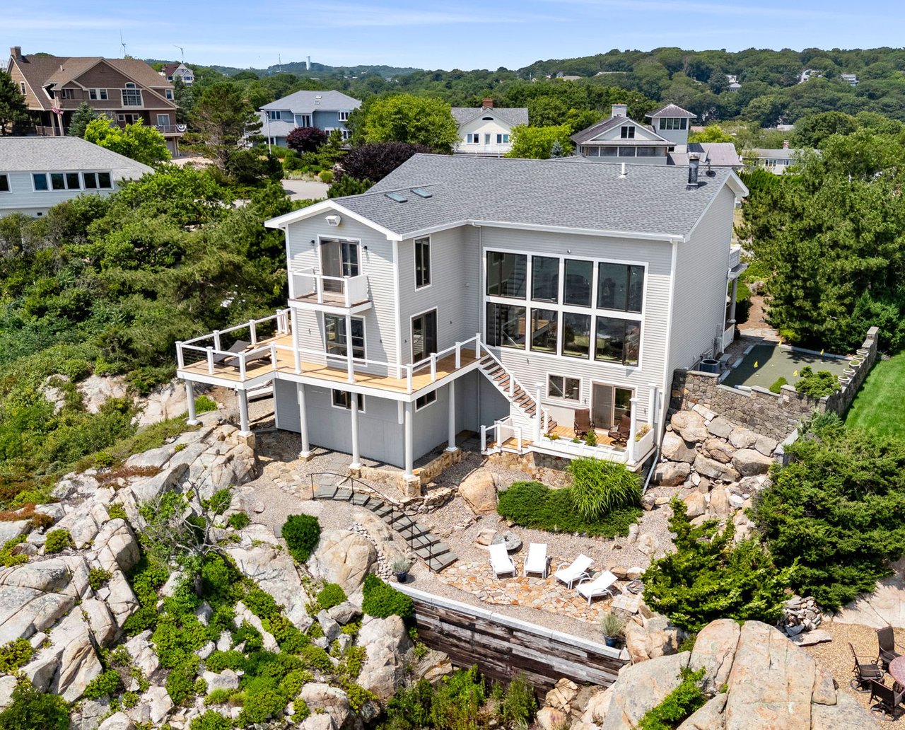 6 Naomi | Gloucester