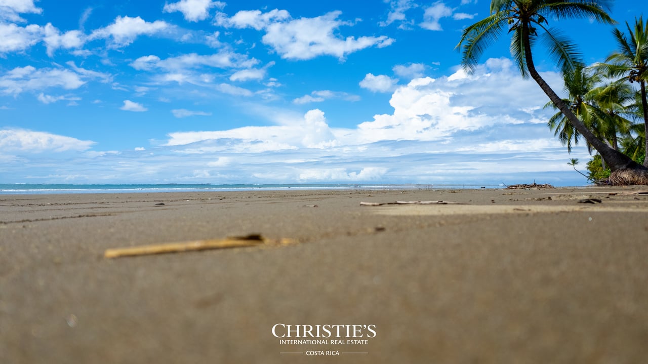 VILLA MAREN | ELEVATED LIVING IN UVITA | DOMINICAL 