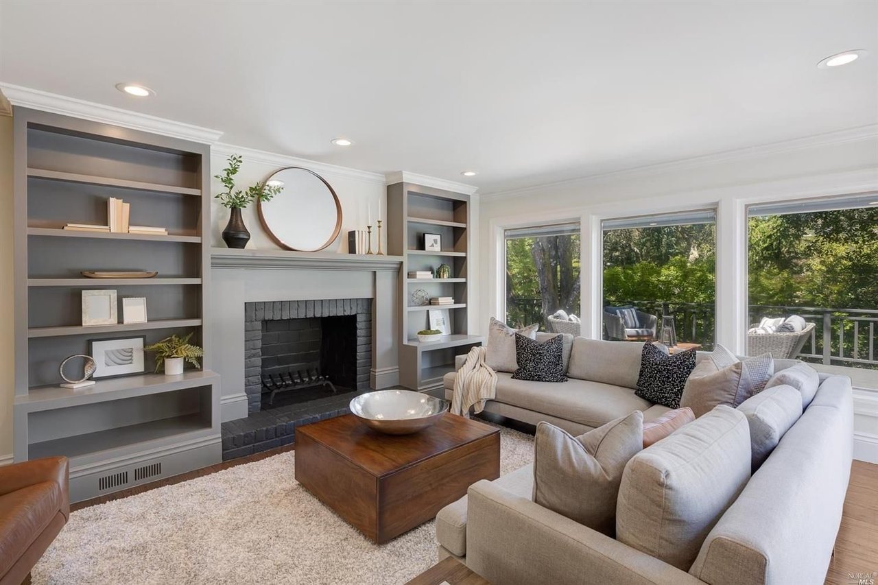 127 S Ridgewood Rd