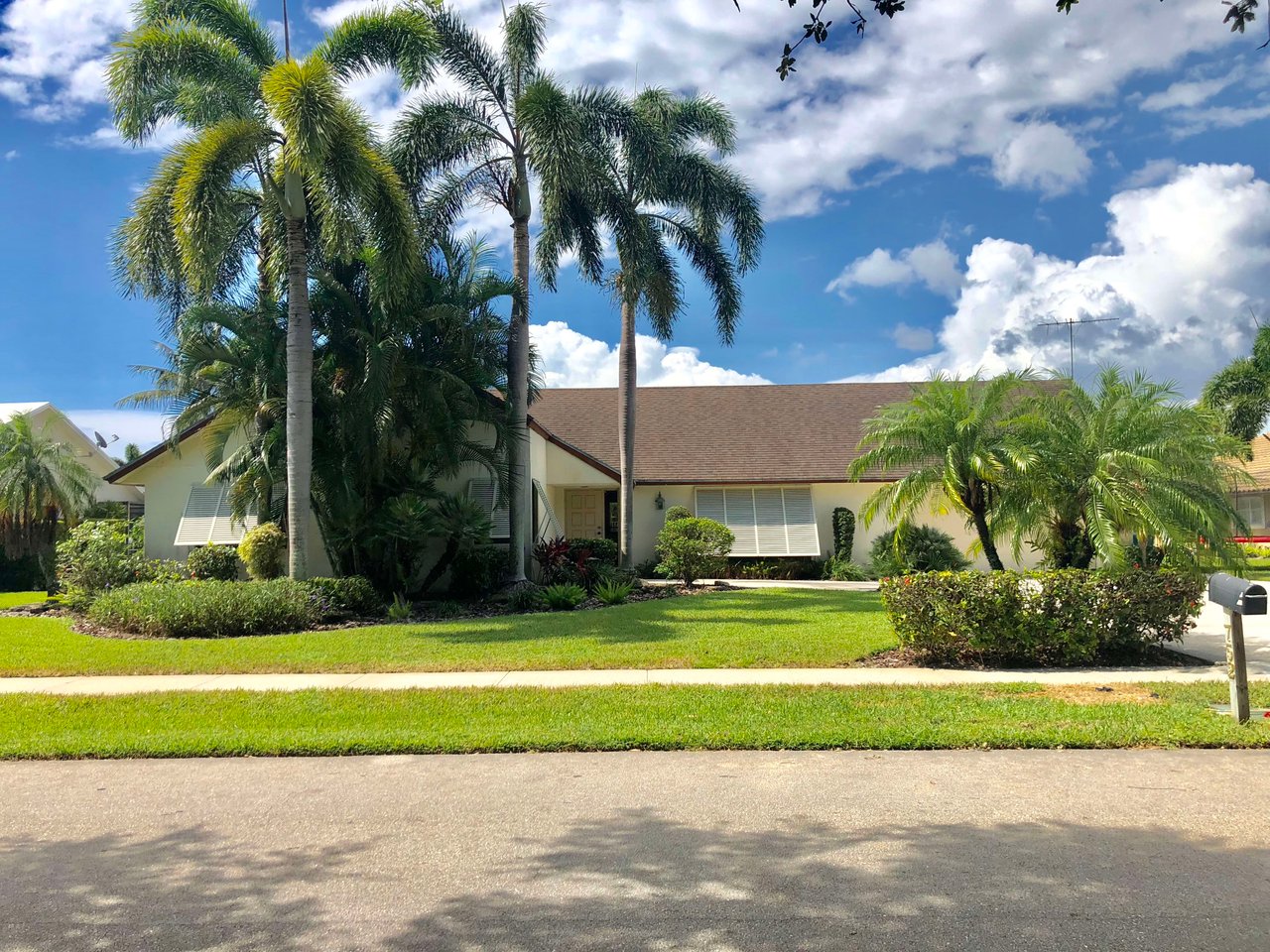 752 SW 35th Avenue, Boynton Beach, FL 33435