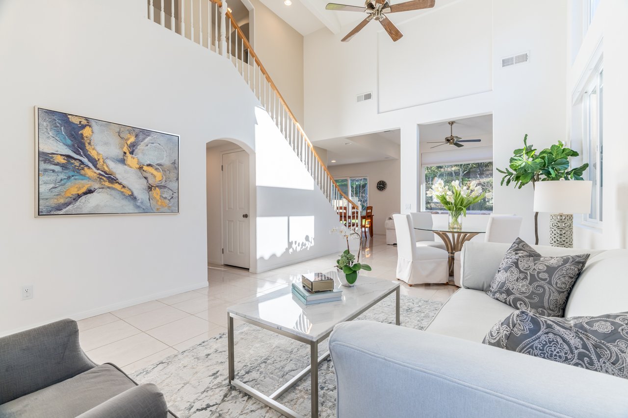 4406 Camino De La Rosa