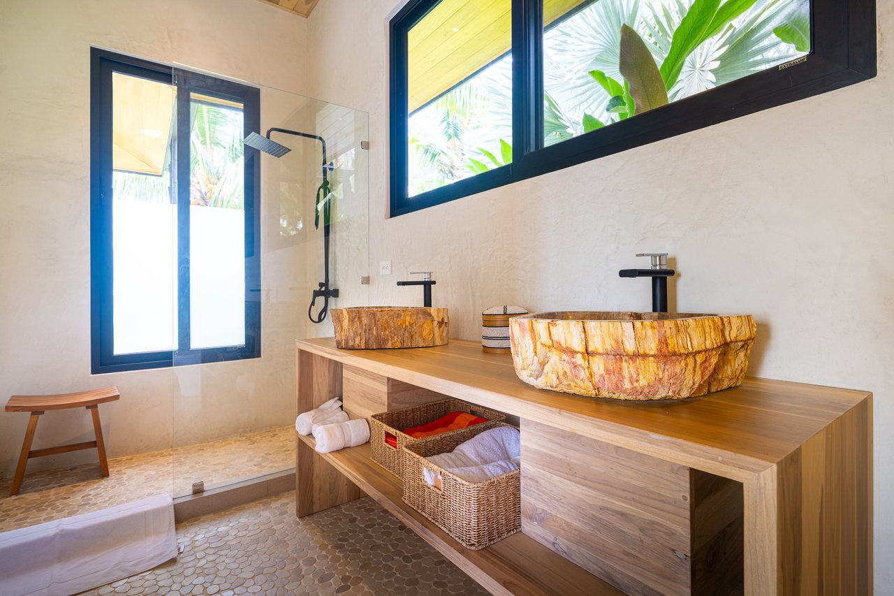 Casa Otra Vida – A Private Jungle Retreat with Ocean Views & Off-Grid Luxury