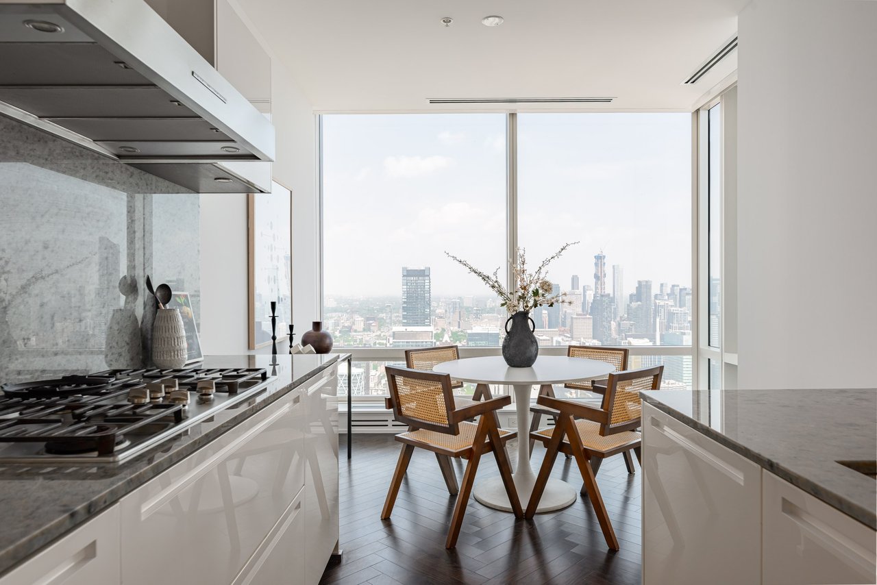 Suite 6104- 180 University Avenue