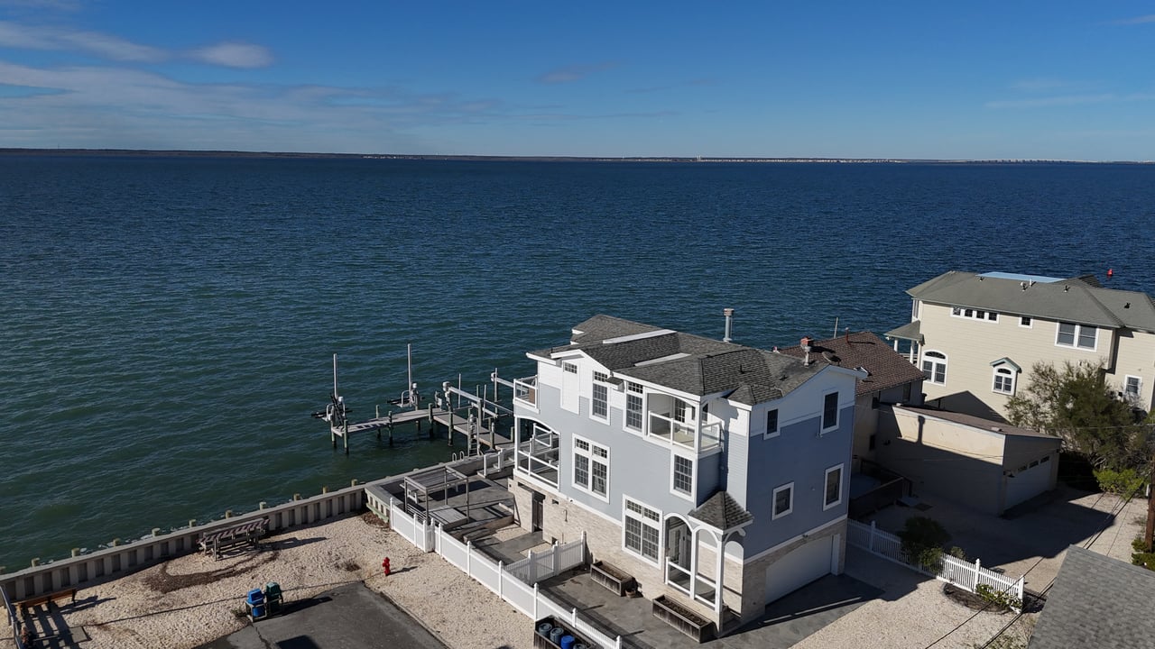 83 W California Avenue, Brant Beach