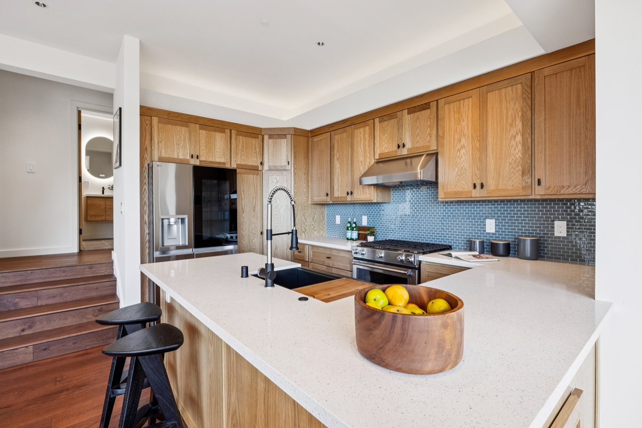 448 Sausalito Boulevard