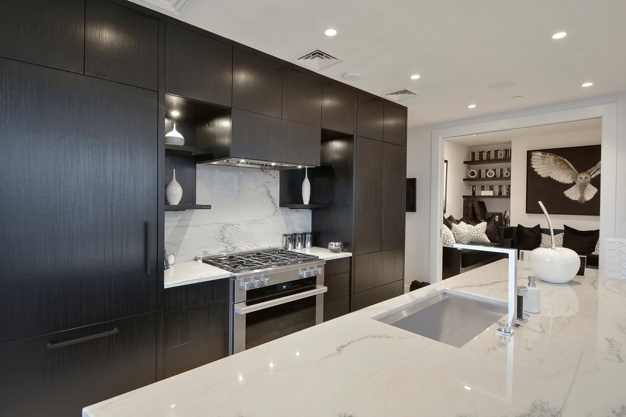 200 Congress Avenue #43ST
