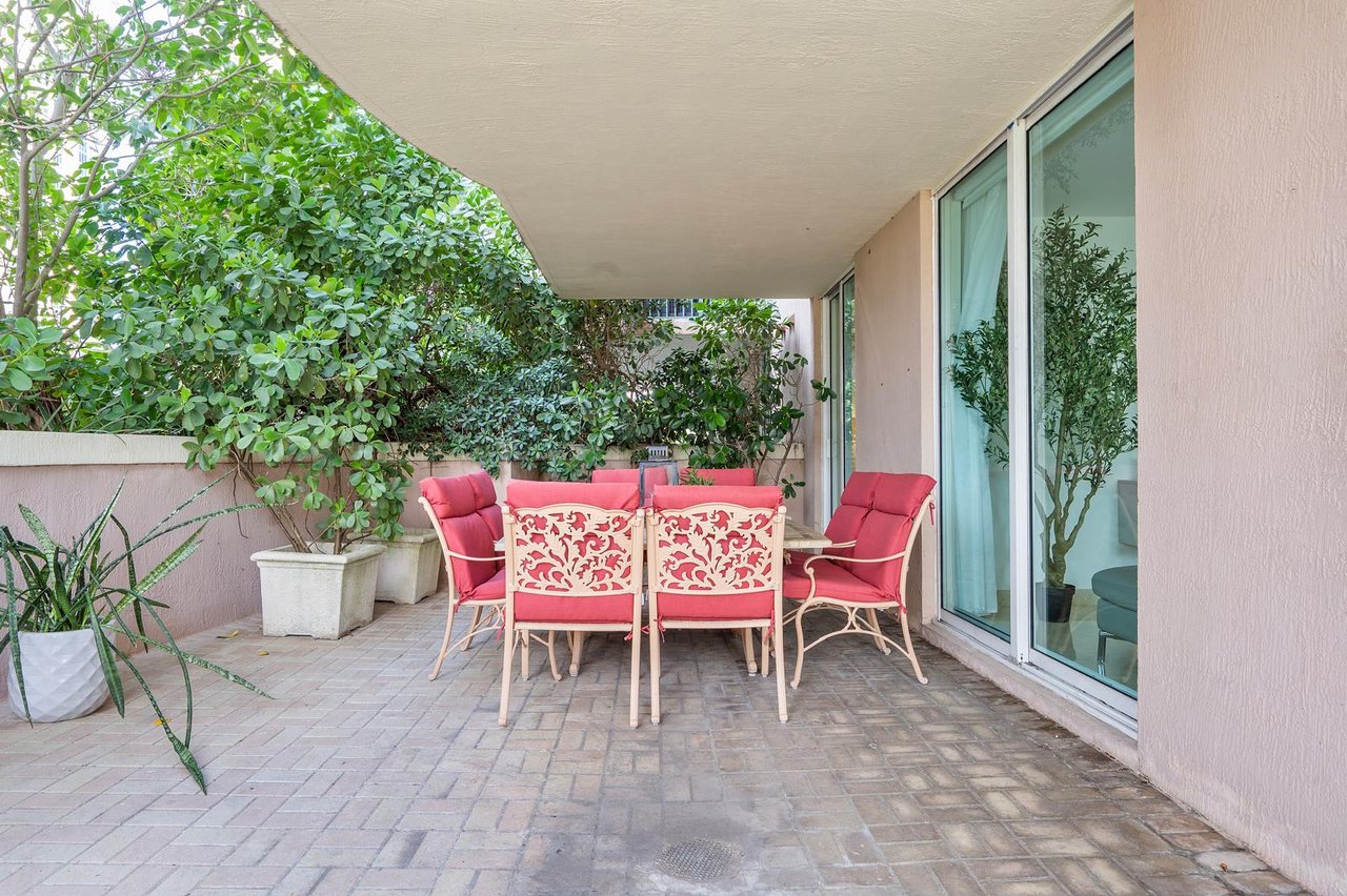 King David Short-Term Rental | Prime Location