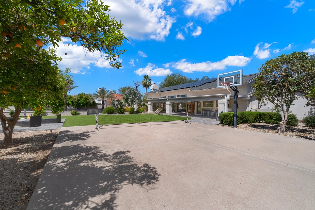 7281 E ROYAL PALM Road