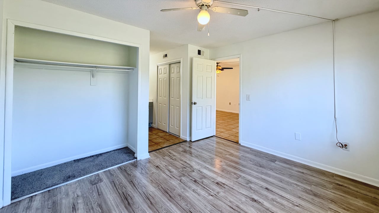 Spacious Ground-Floor Apartment for Lease in Winter Springs