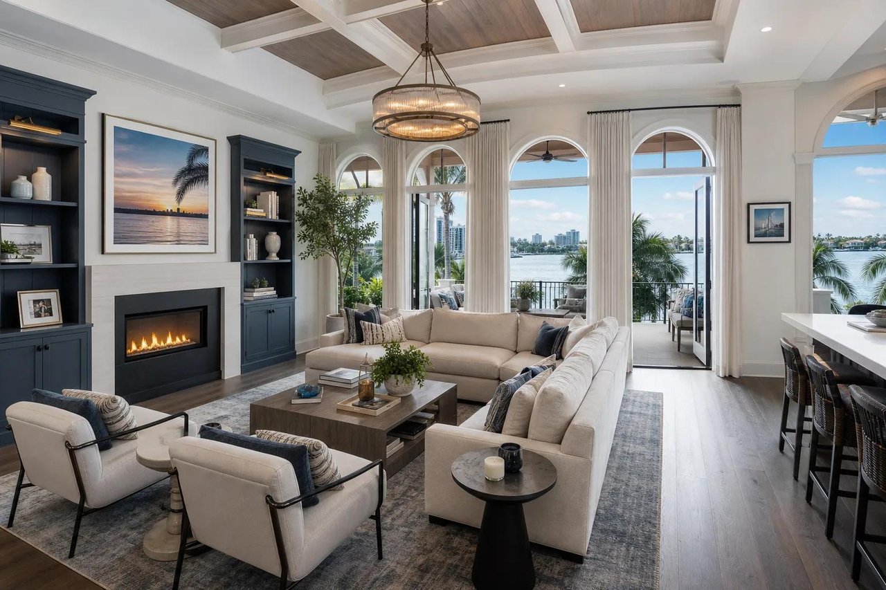 Beautifully furnished Tampa Bay home with stylish living room furniture and modern Florida home decor