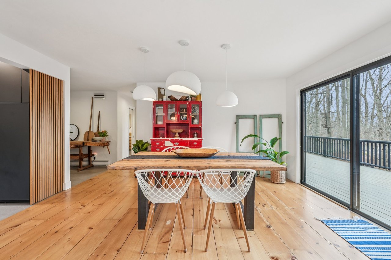 Cornwall Contemporary Wooded Retreat