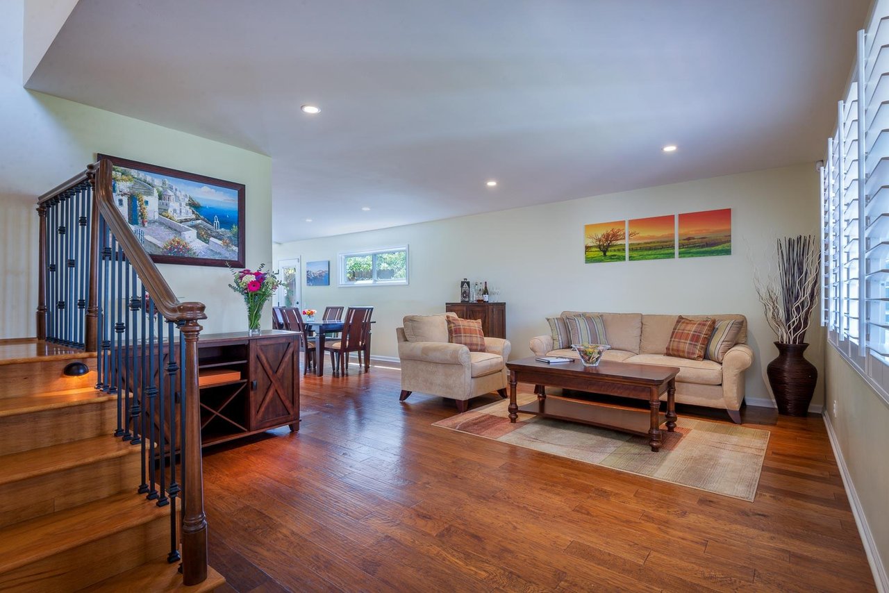 452 San Marino Dr