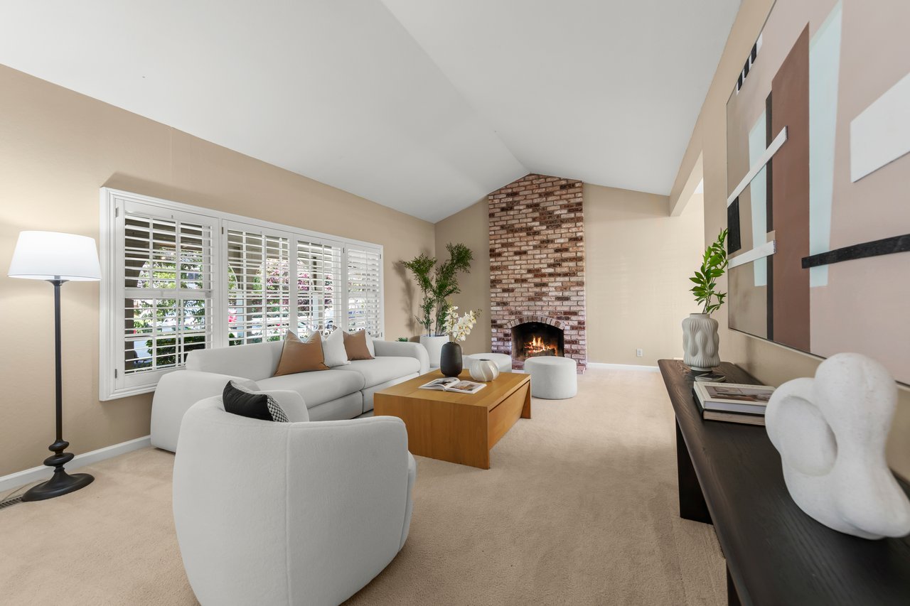 2390 Harris Ct.