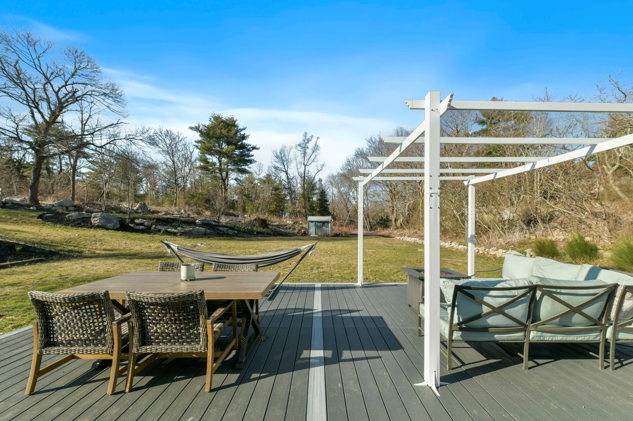 Quintessential Hingham Residence 
