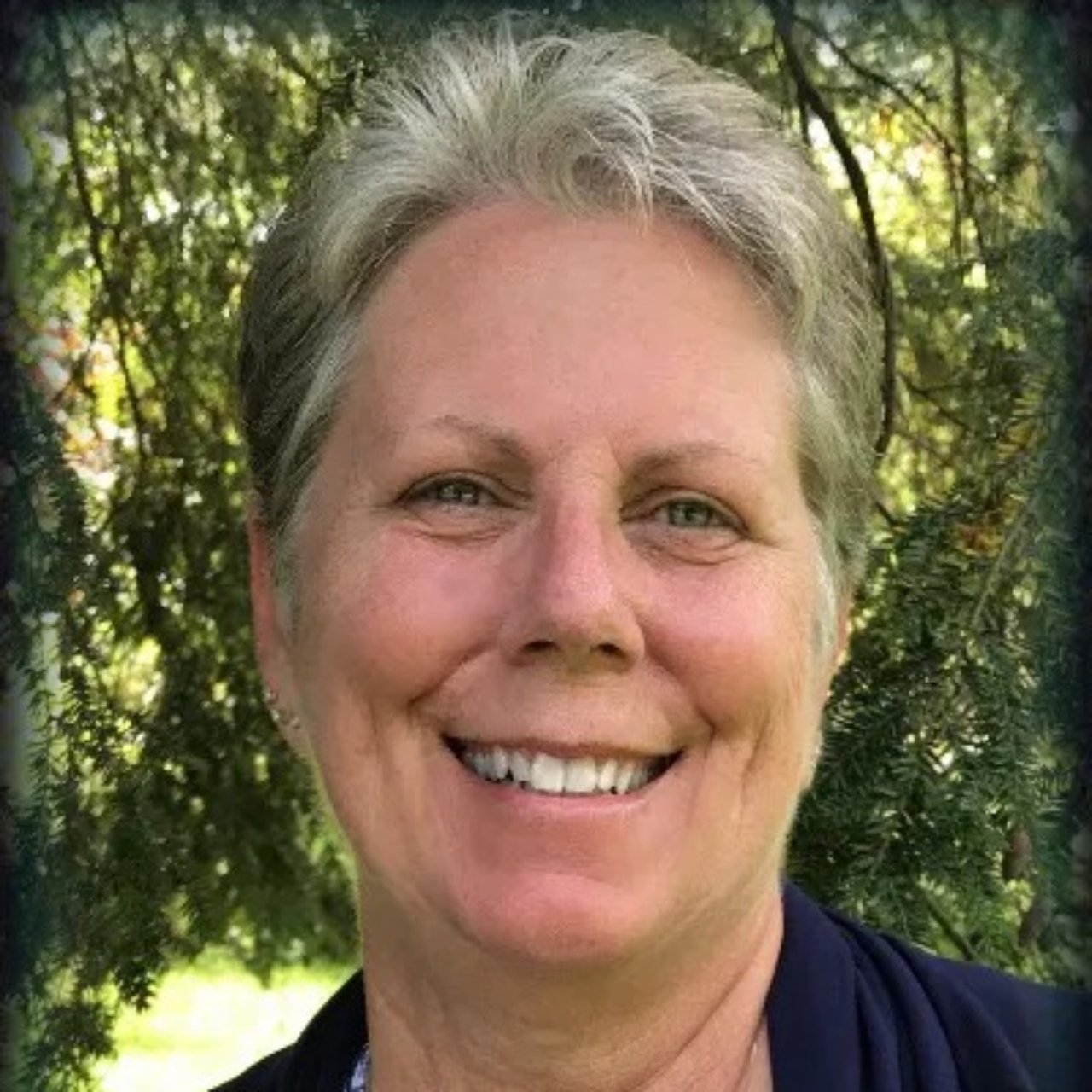 Sue Goebel Plymouth, IN Real Estate Agent Headshot