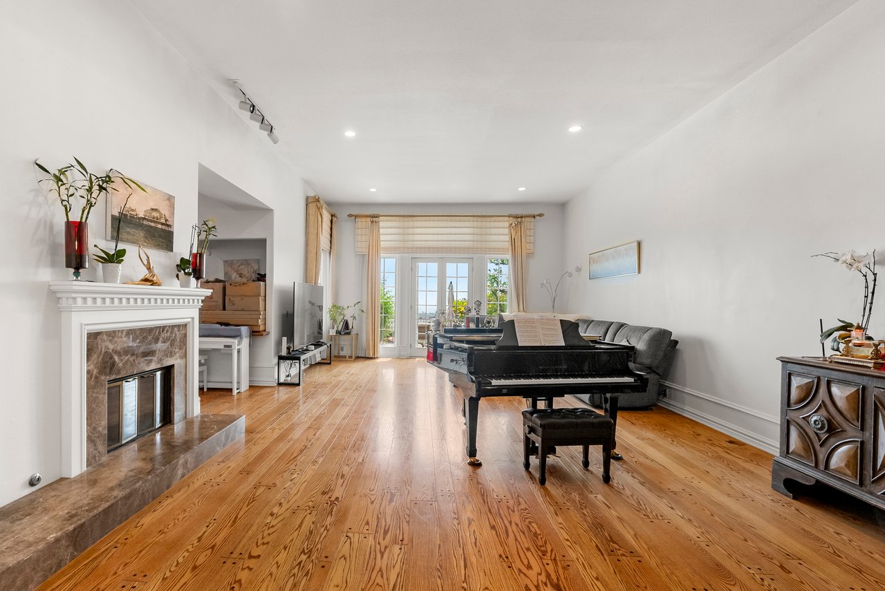 2282 Canyonback Rd, Brentwood