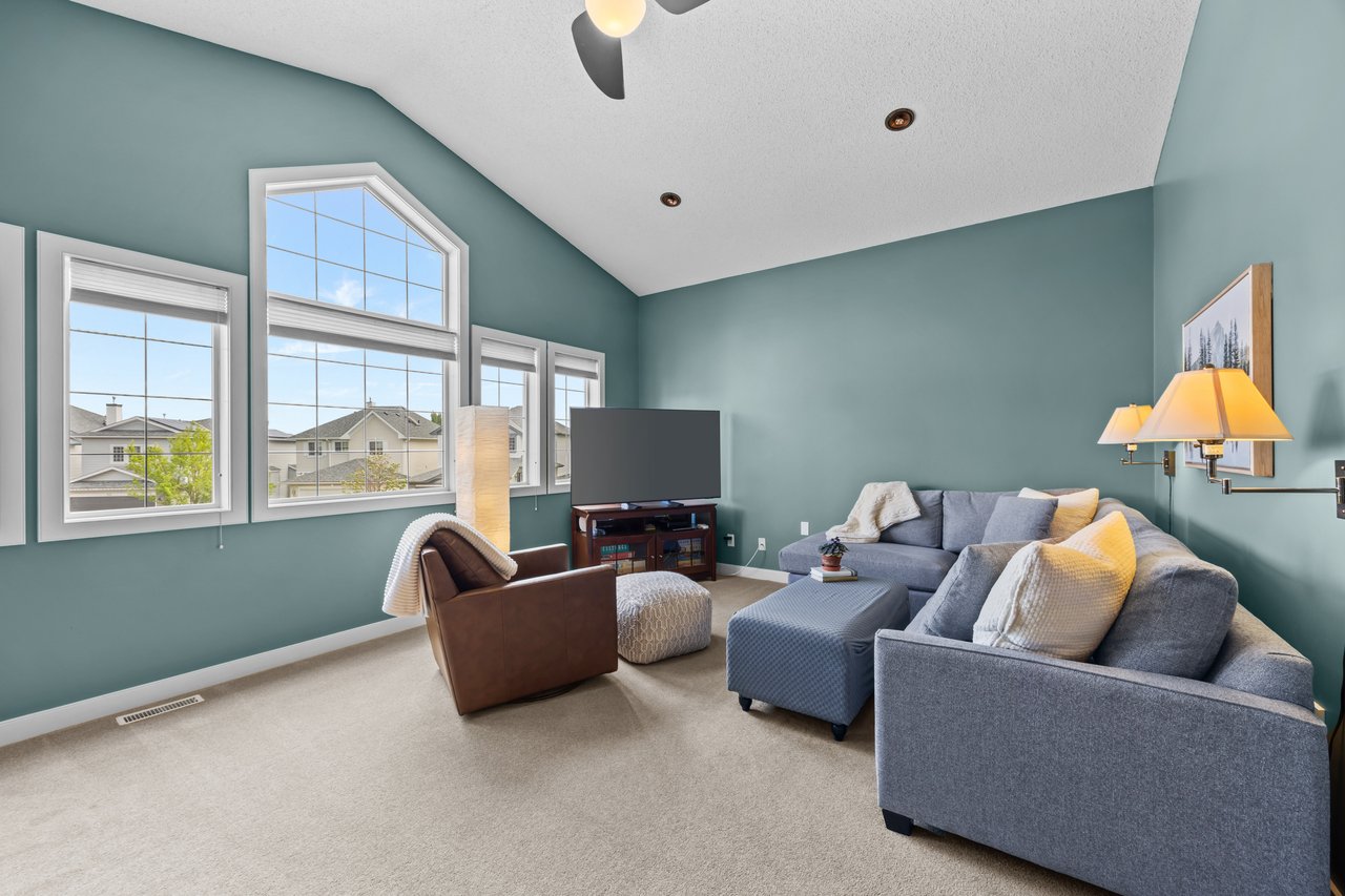 292 Tuscany Ridge View NW