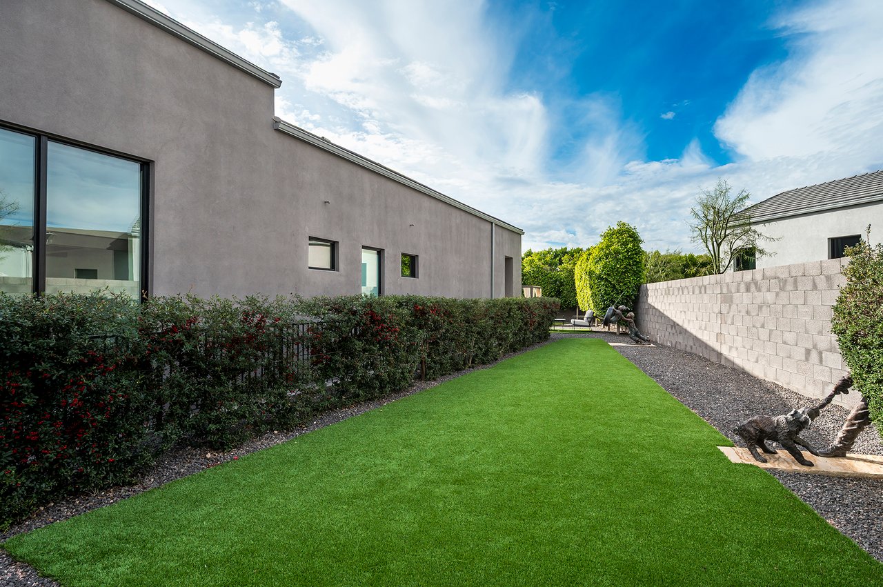 6917 E CACTUS WREN Road