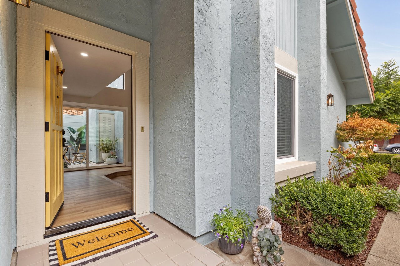 Stunning One Level Ponderosa Home!