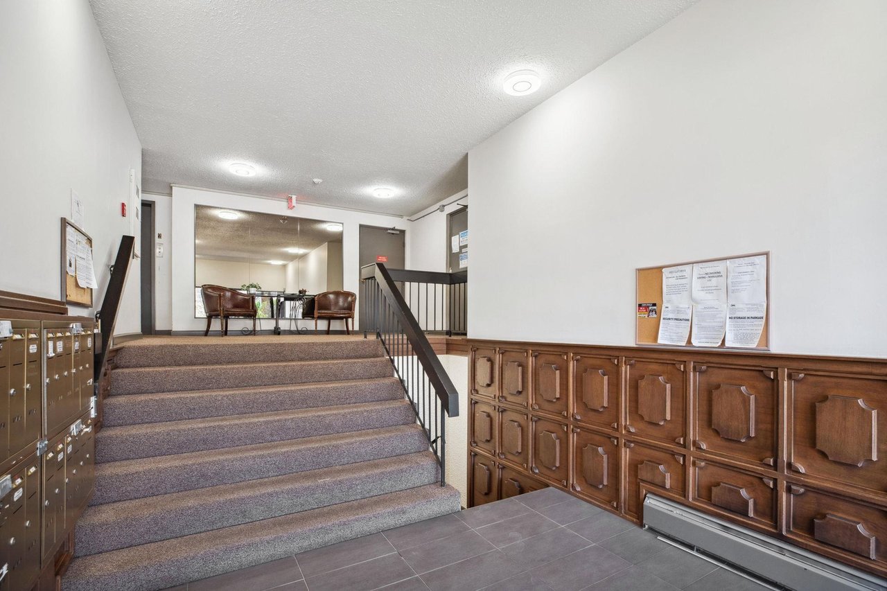 205-371 Ellesmere Avenue, Burnaby