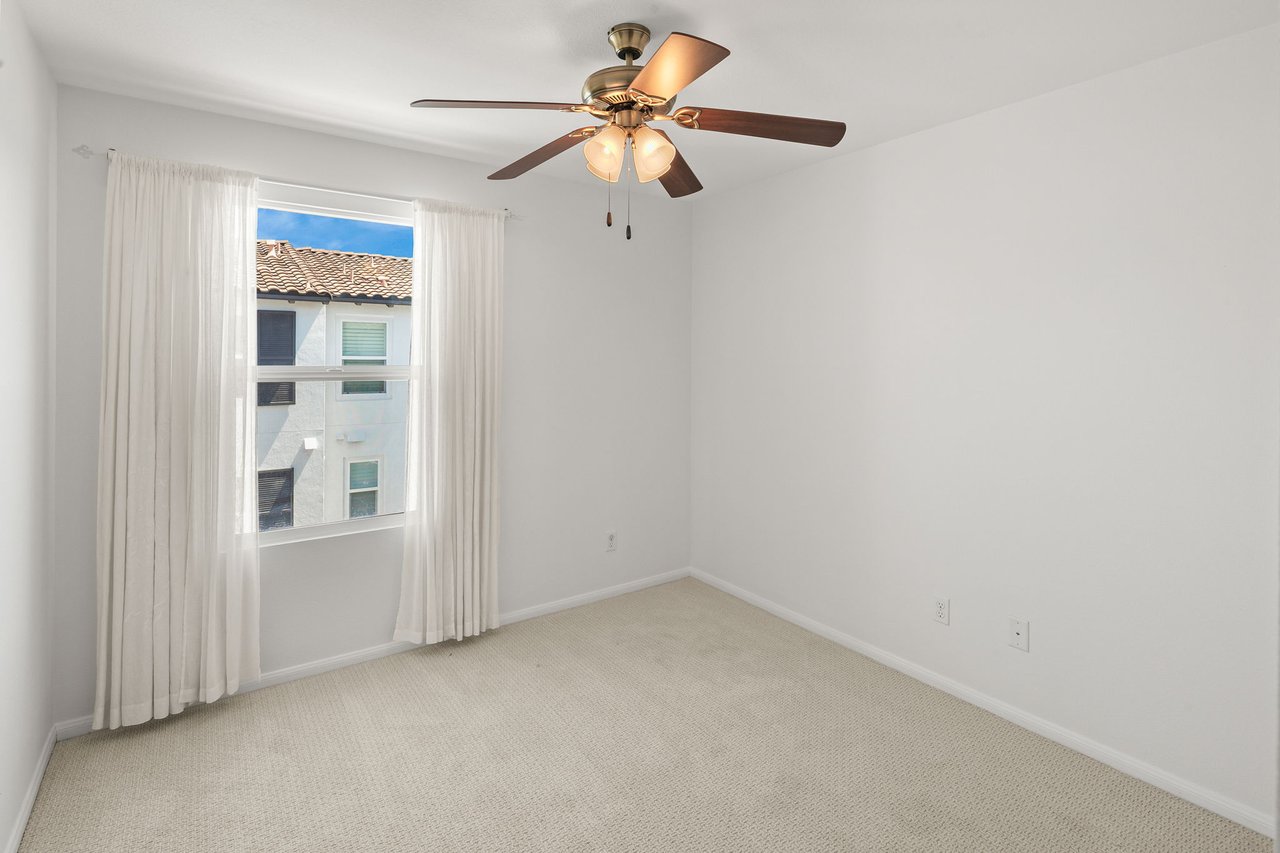 1846 Cliff Swallow Ln