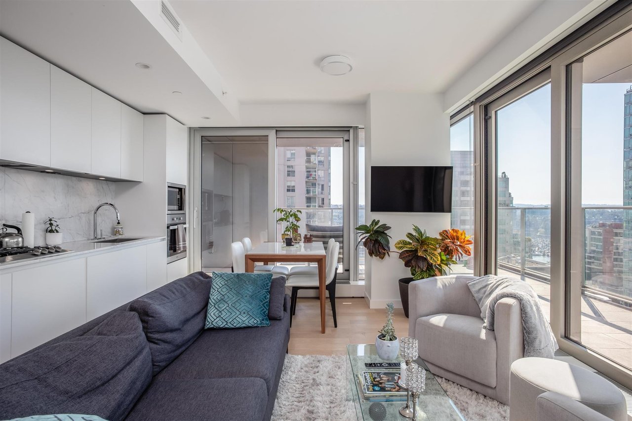 1480 Howe St, #1205