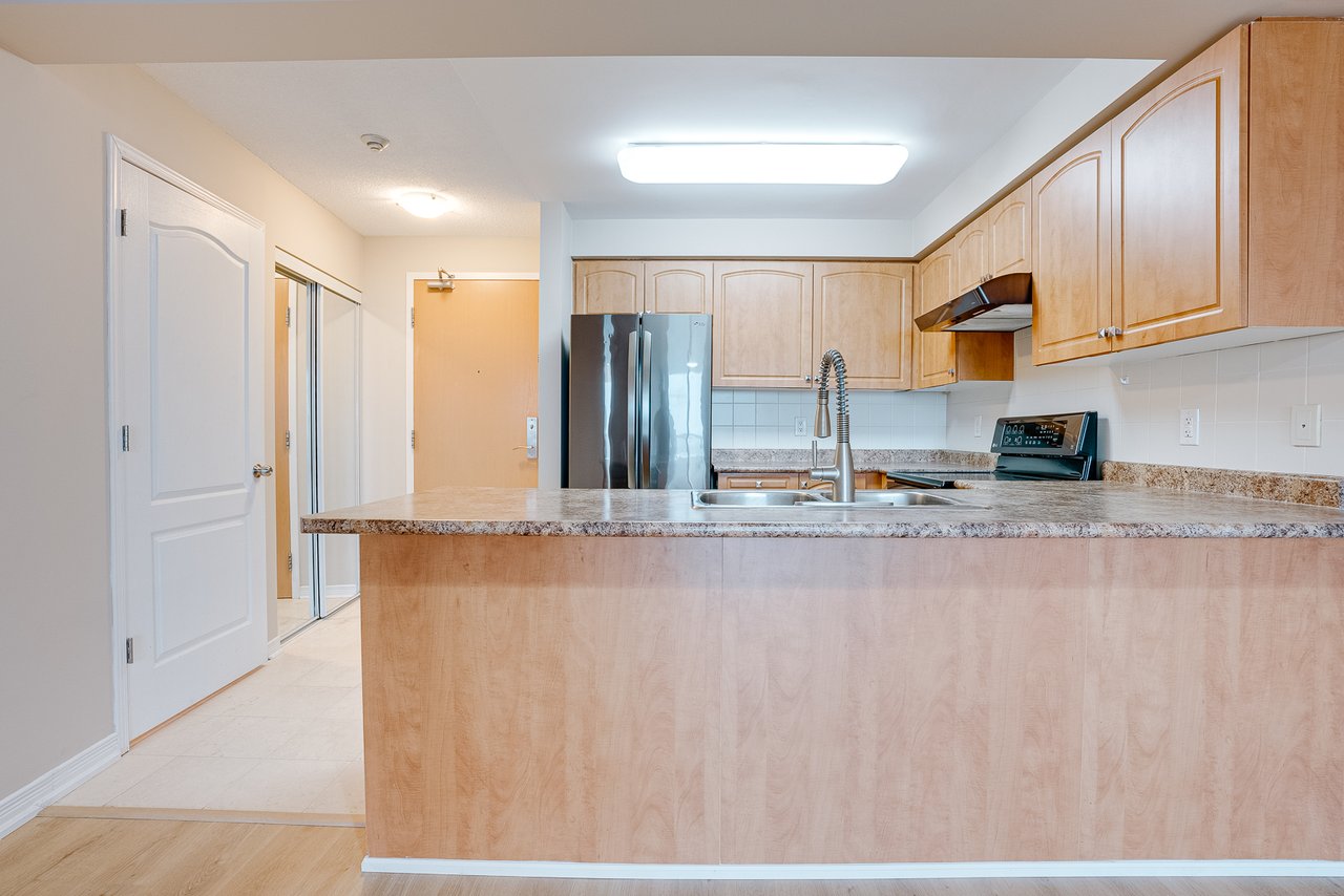 503 Beecroft Road Unit: 1008