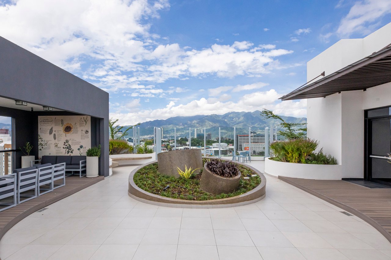 Corner Penthouse Nucleo Sabana, San Jose
