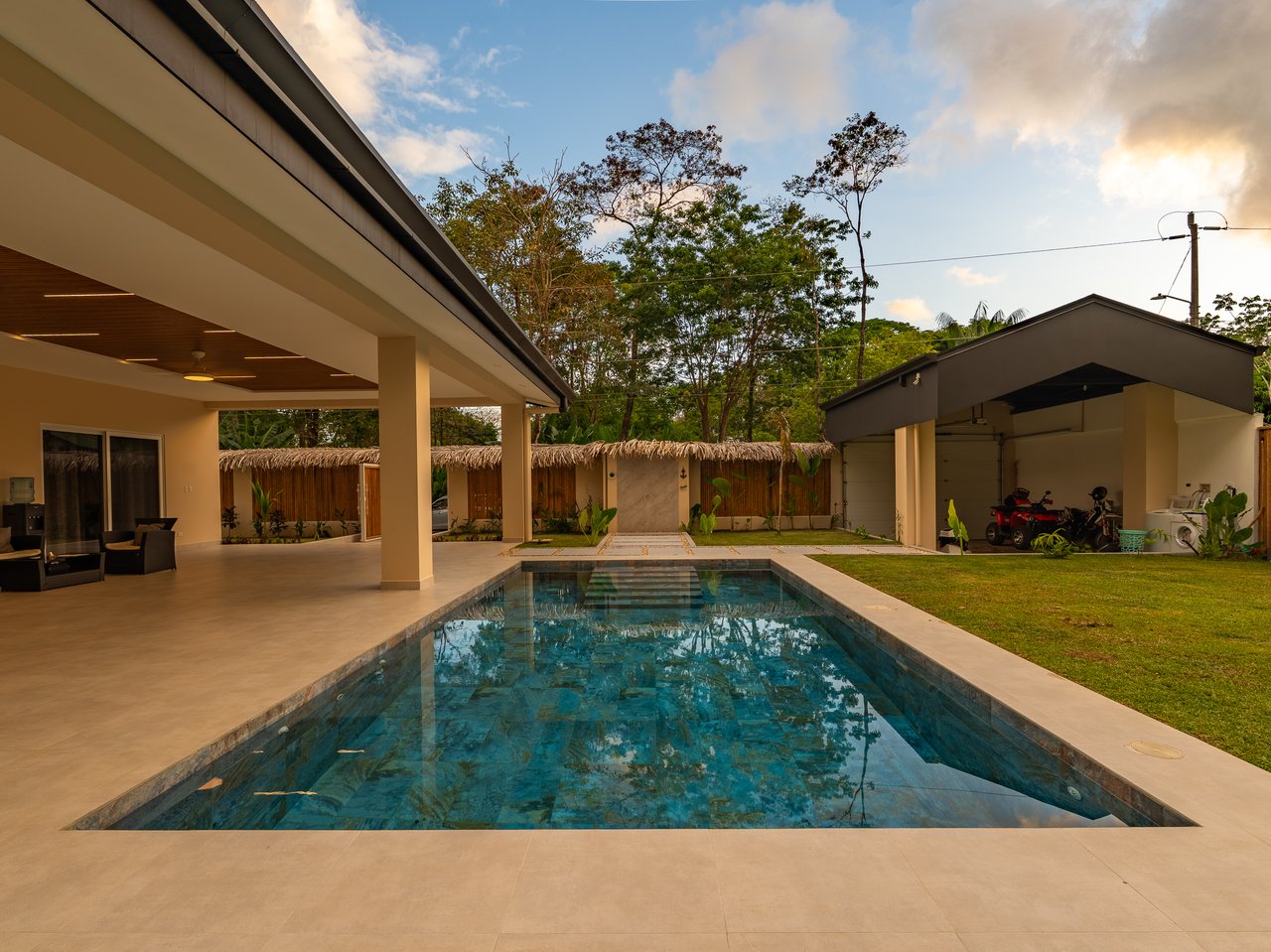 Refined Tropical Home in Uvita, Costa Rica | Walk to Beach & Parque Nacional Marino Ballena