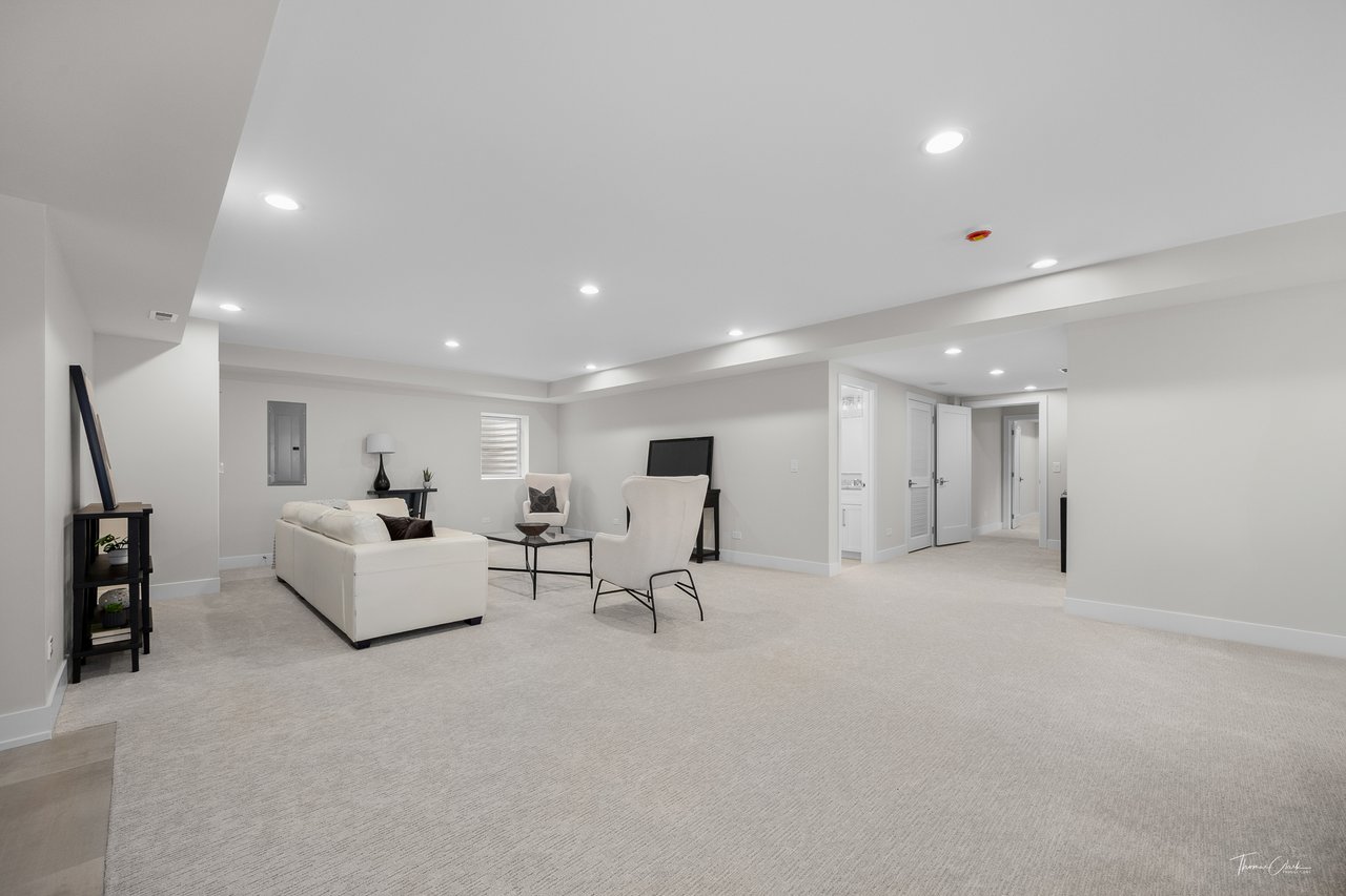 4508 Stonewall Avenue