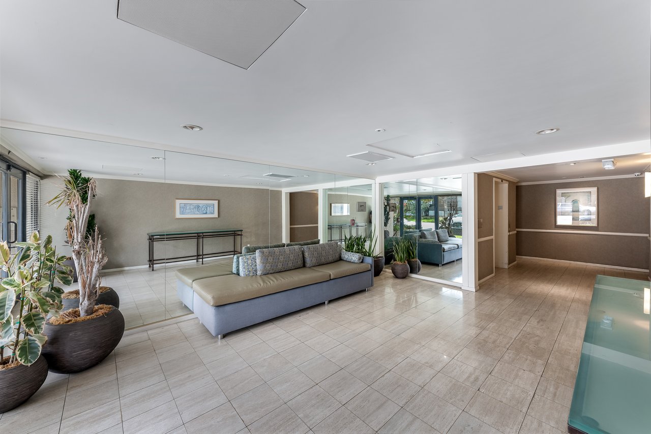 1930 S Beverly Glen Blvd #306