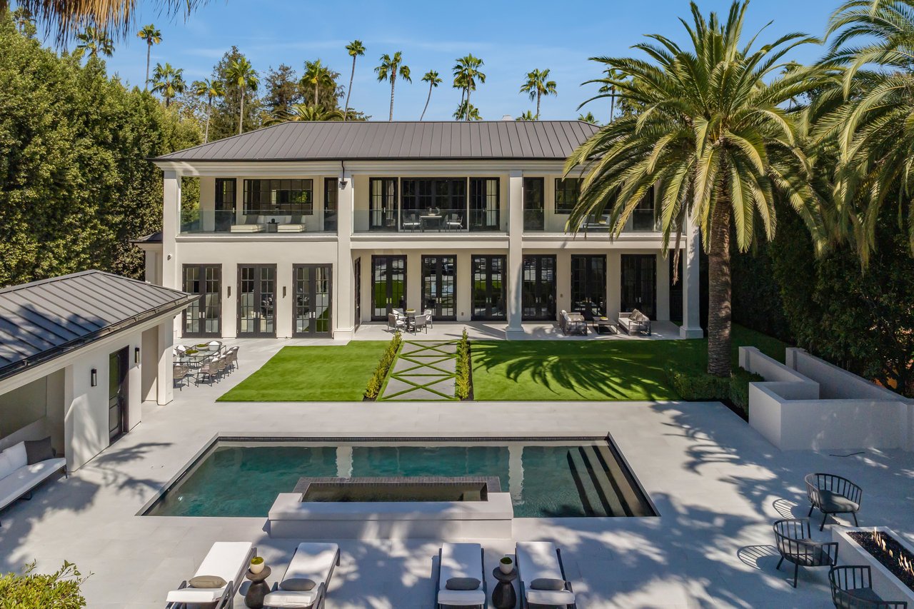 917 N Crescent Dr, Beverly Hills