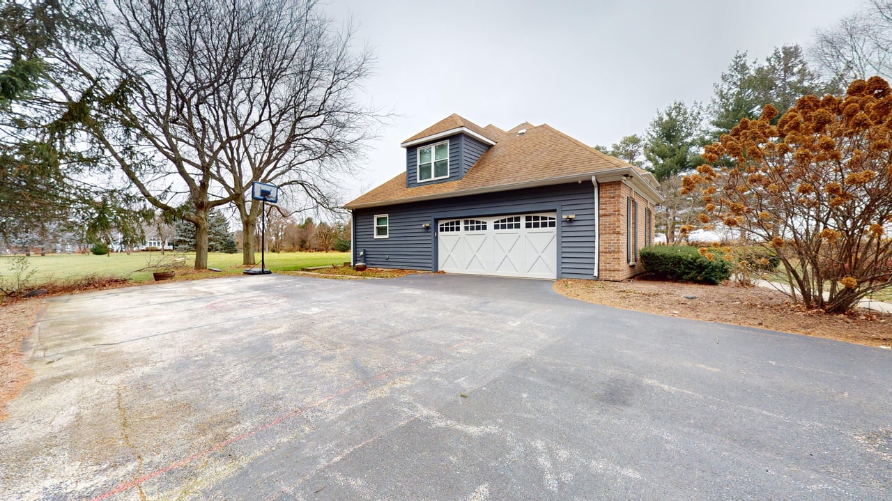 7N108 Hastings Dr 
