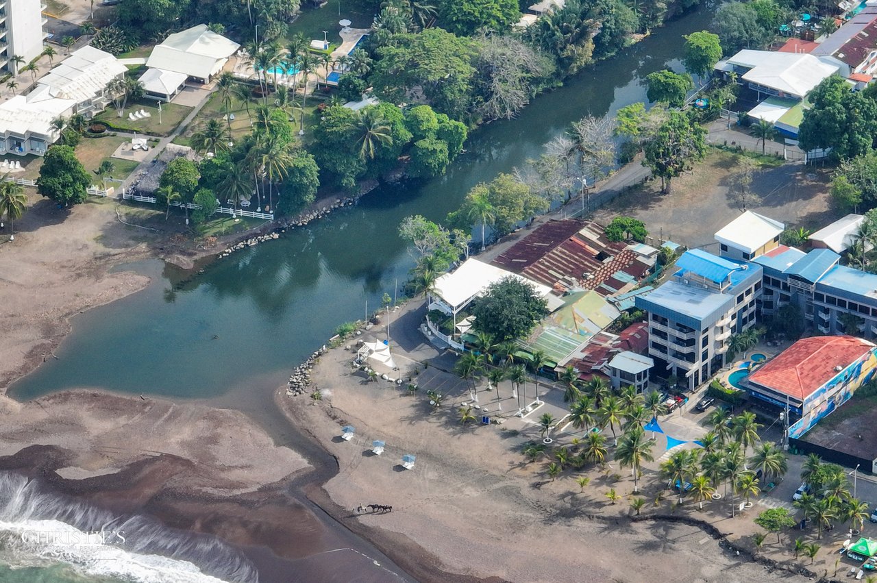 Titled Oceanfront Mixed-Use Property