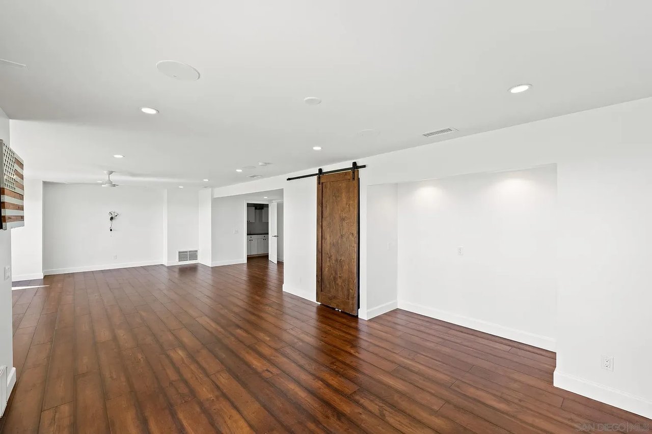 5791 La Jolla Corona Dr