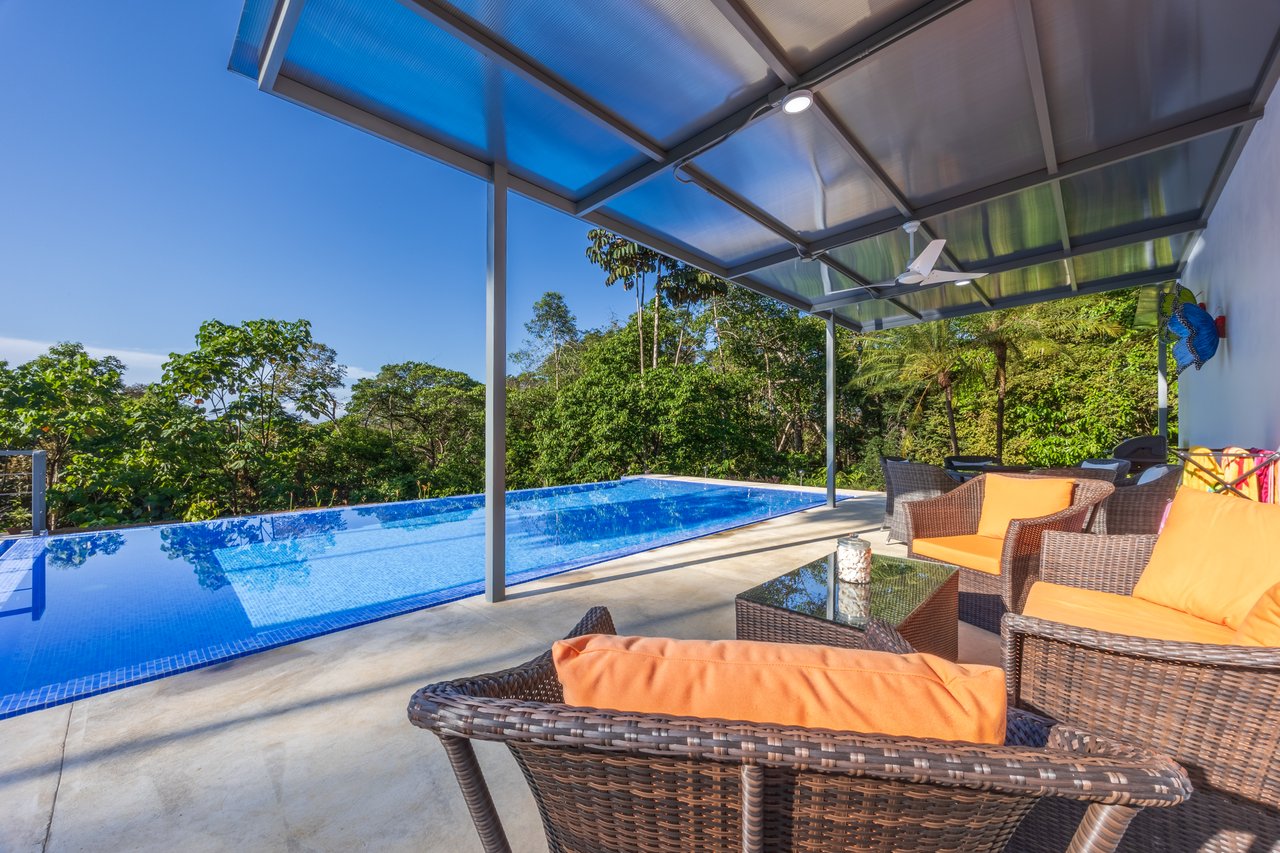 1.5 Acres of Lush Jungle and Elegance – Modern 3-Bedroom Villa in the Hills of Uvita