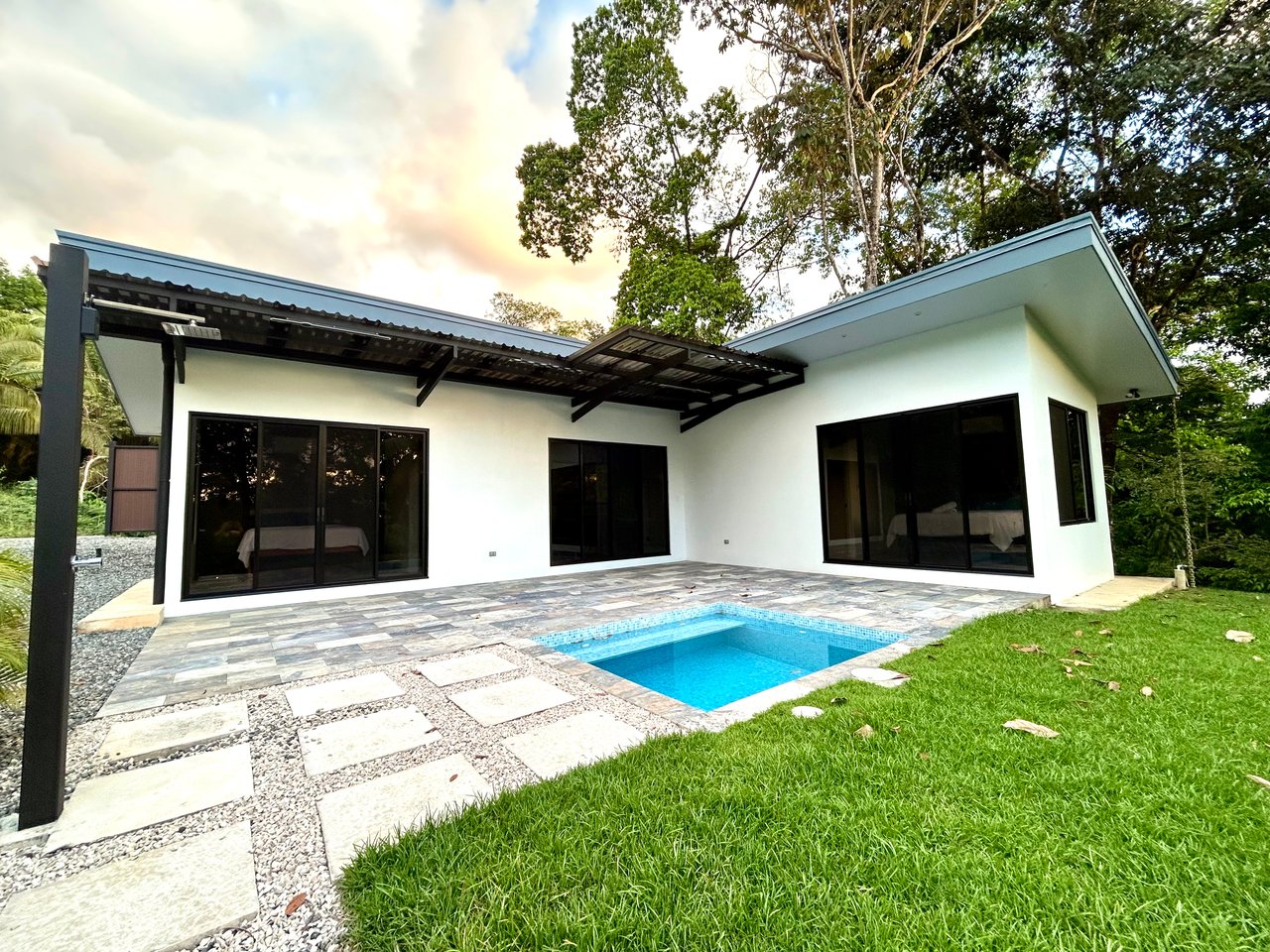 Brand-New 2BR/2BT in Playa Hermosa – 5 Minutes to the Beach | Priced to Sell