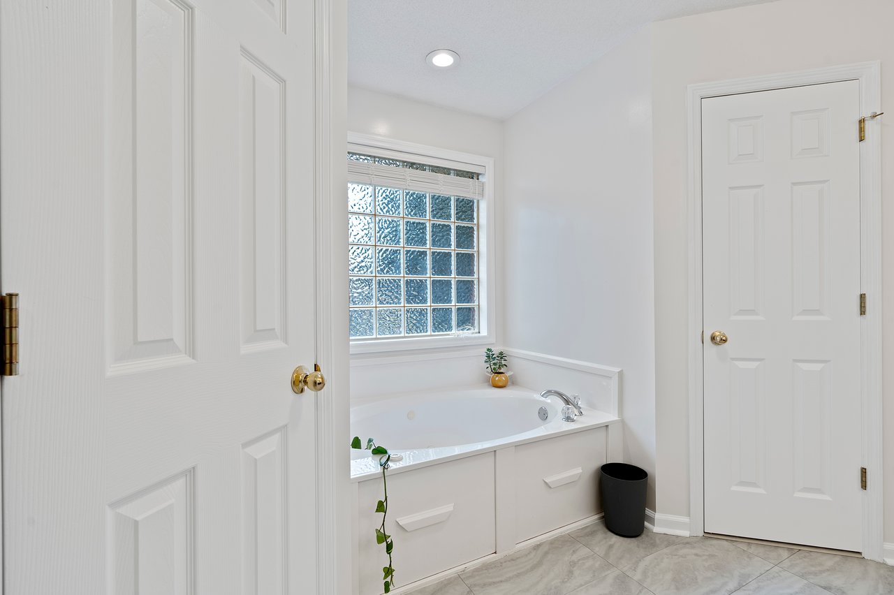 Spacious Home in Convenient Location!