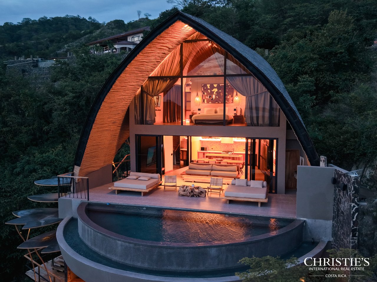 LE CLOS - An Exclusive Three-Residence Estate 