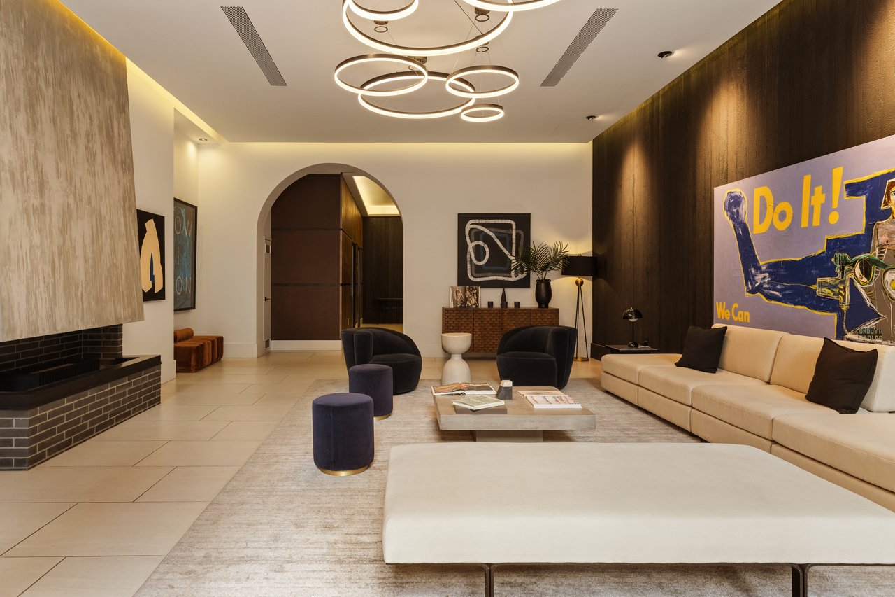 Private NoHo Residence 