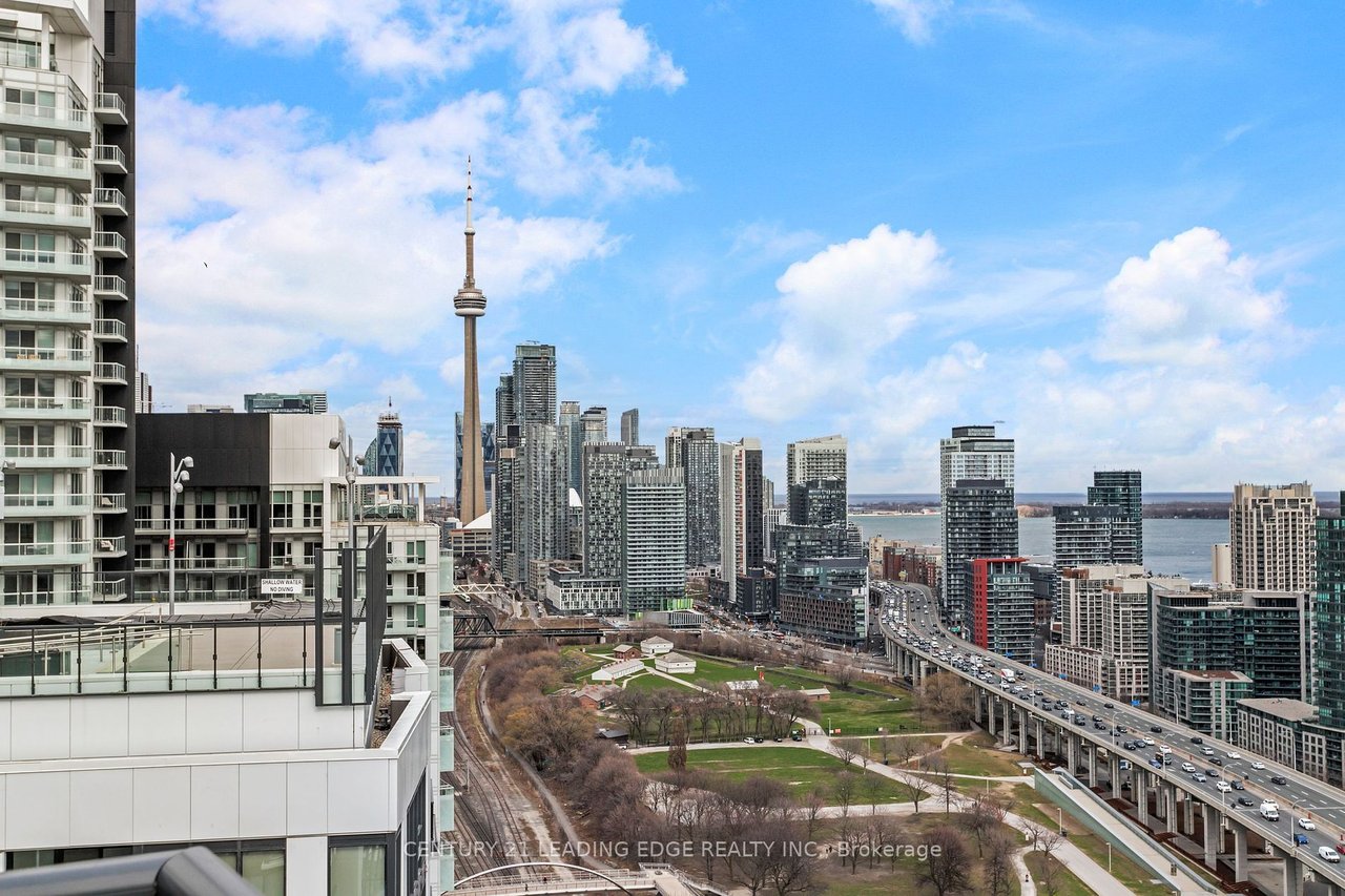 DOWNTOWN GARDEN IN THE SKY 