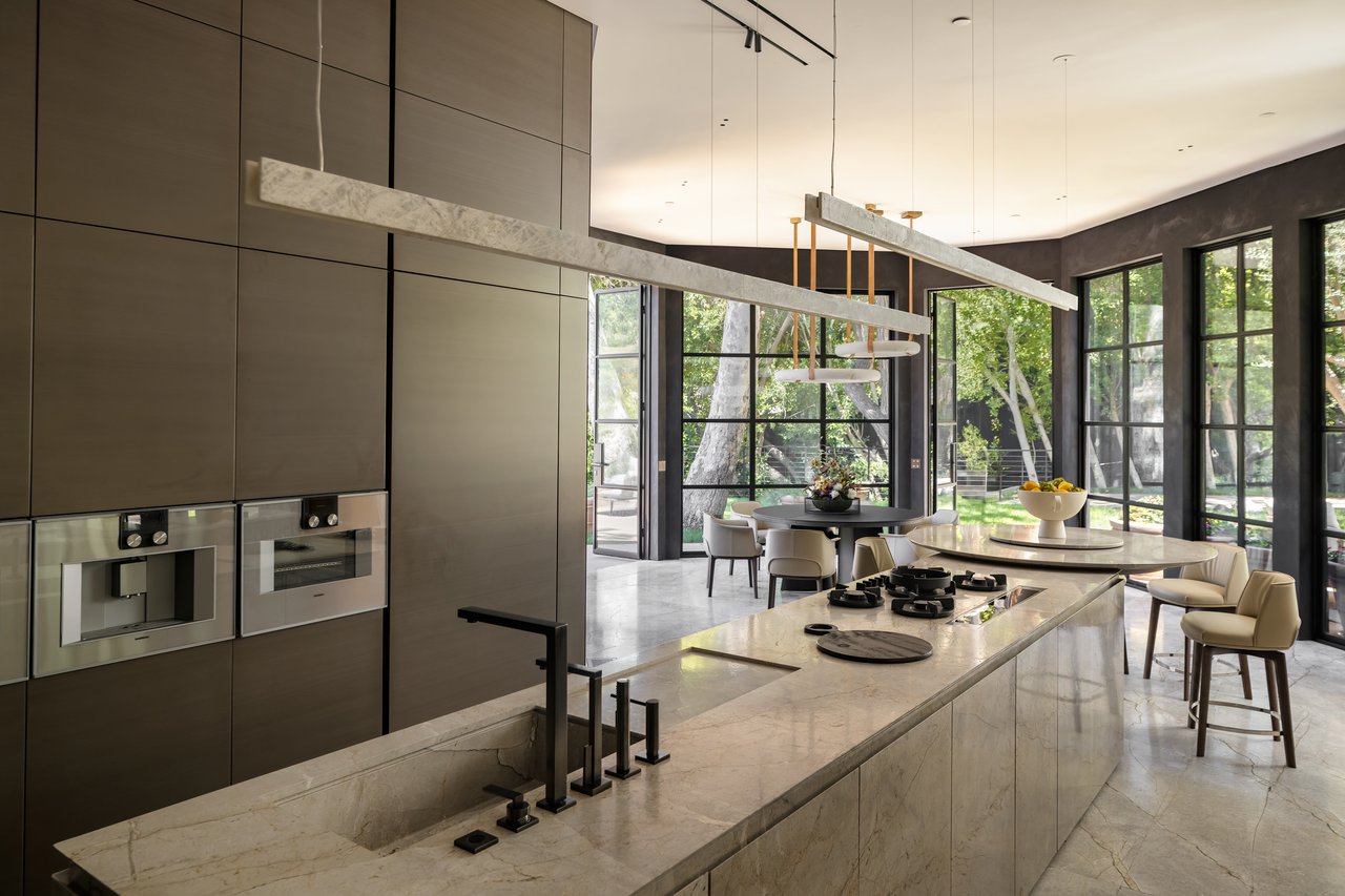 2650 Benedict Canyon Dr, Beverly Hills