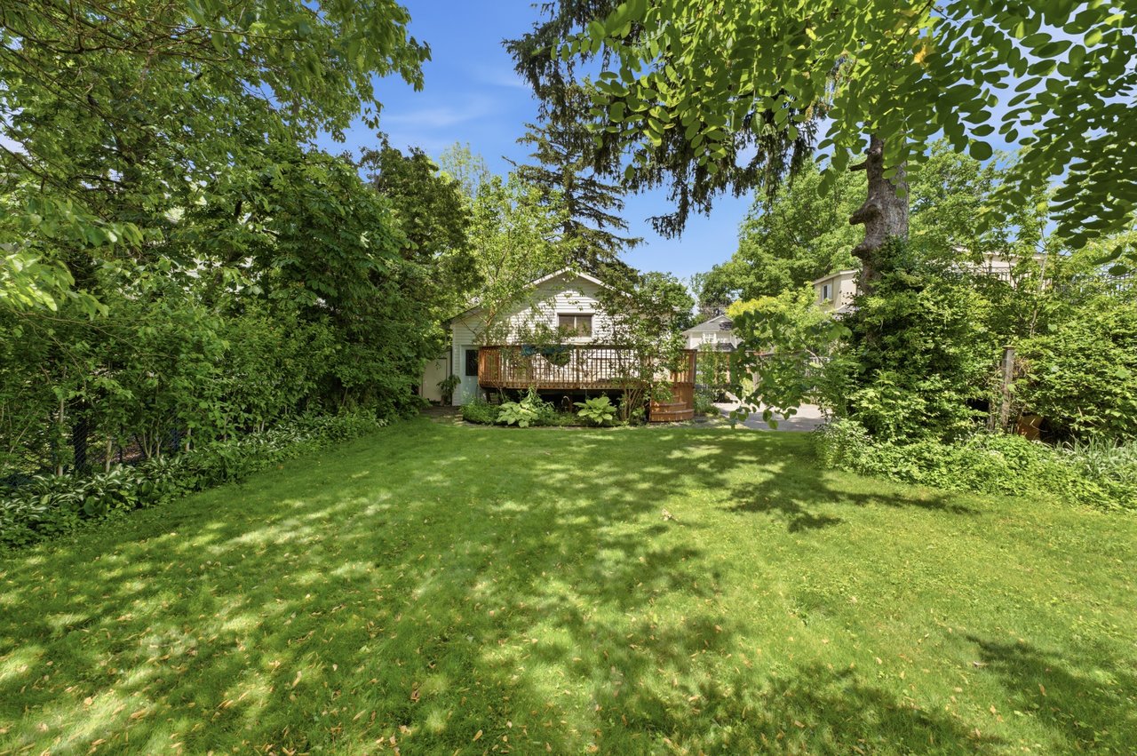 64 Eaglewood Blvd