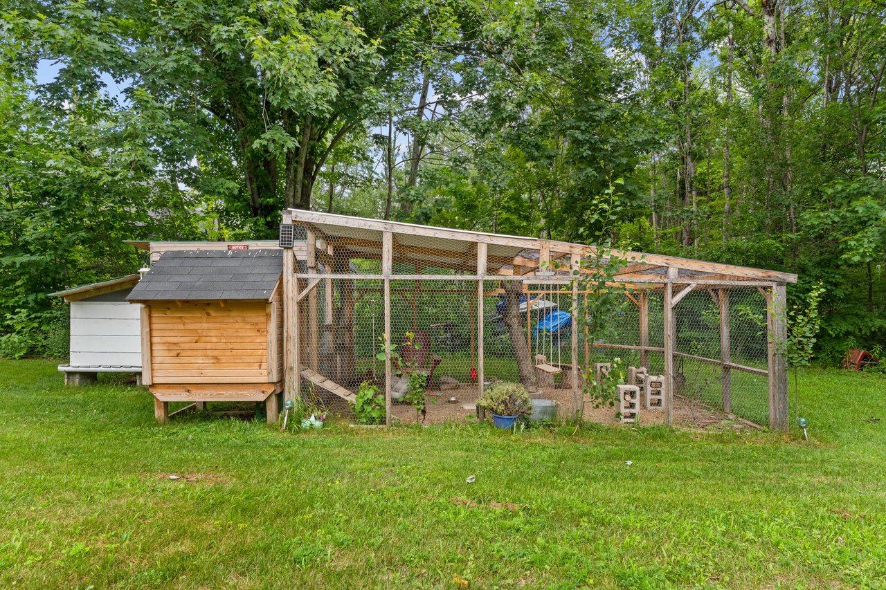 27 Young Street, Kawartha Lakes